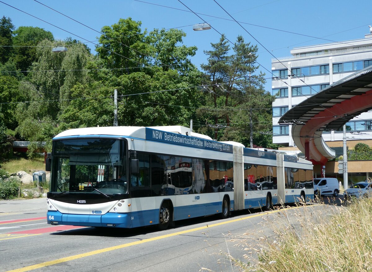 (251'461) - VBZ Z�rich - Nr. 64 - Hess/Hess Doppelgelenktrolleybus am 13. Juni 2023 in Z�rich, Bucheggplatz
