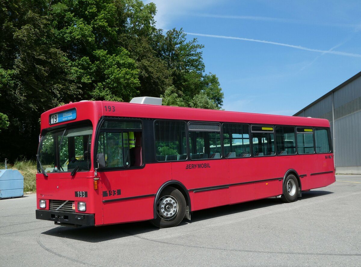 (251'772) - Bernmobil, Bern (SOB) - Nr. 193 - Volvo/Gangloff am 18. Juni 2023 in Burgdorf, �kihof Ziegelgut
