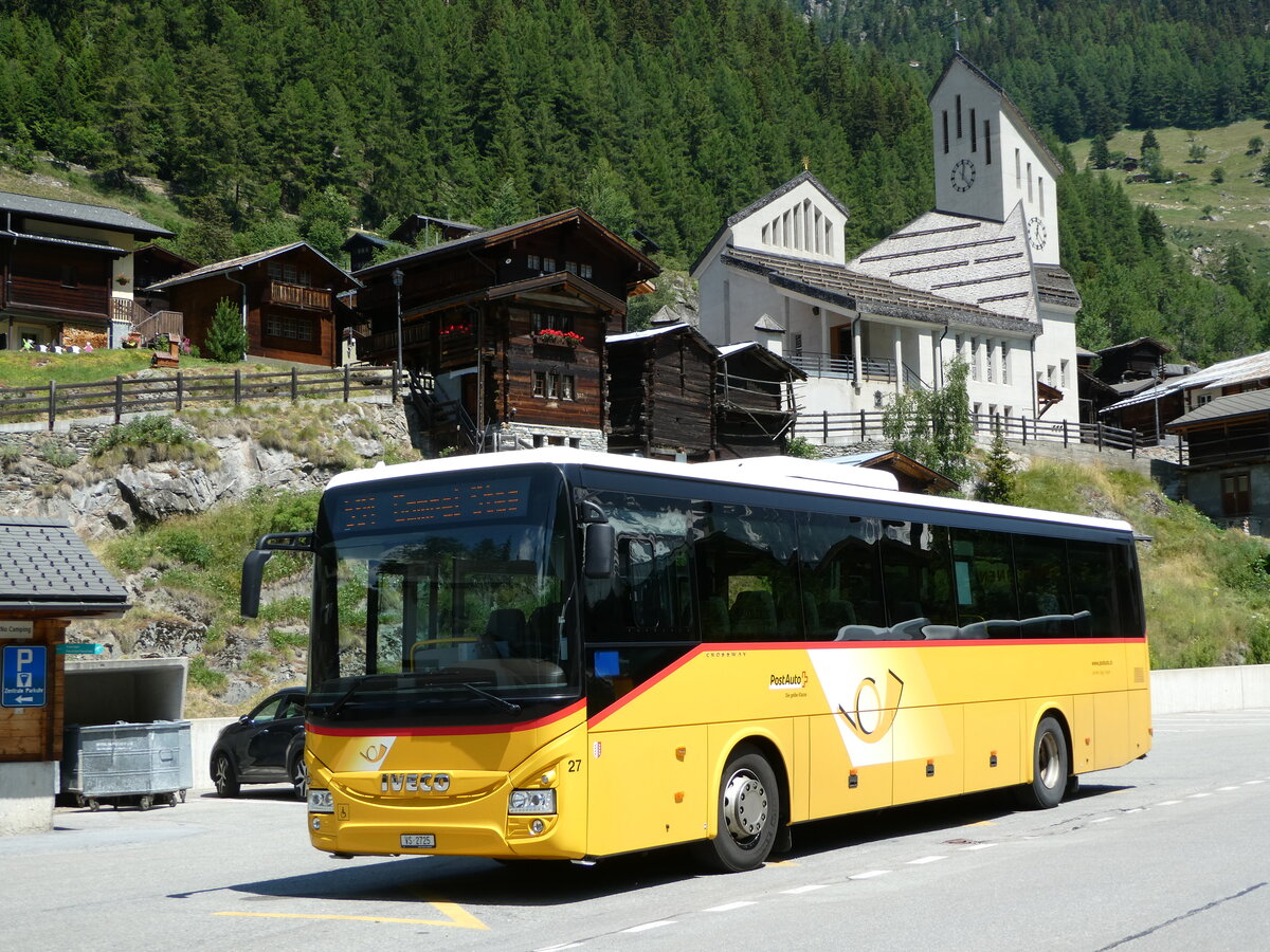 (252'094) - Jaggi, Kippel - Nr. 27/VS 2725/PID 10'485 - Iveco am 26. Juni 2023 in Blatten (L�tschen), Dorf