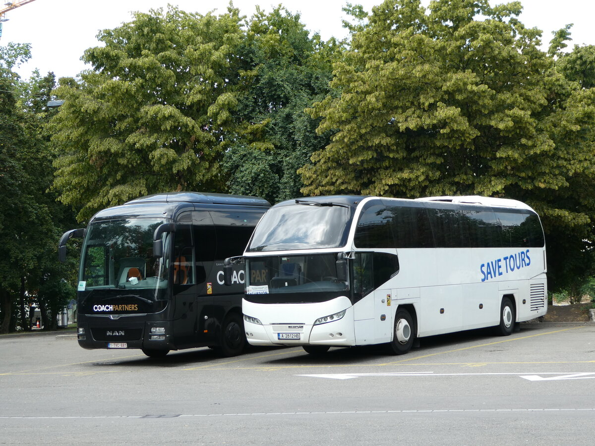 (252'267) - Aus Bulgarien: Save Tours, Burgas - A 2812 HB - Neoplan am 2. Juli 2023 in Z�rich, Sihlquai