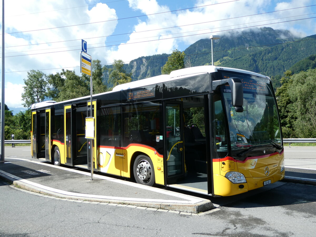 (252'323) - Niederer, Filzbach - Nr. 3/GL 61/PID 11'359 - Mercedes am 4. Juli 2023 beim Bahnhof Ziegelbr�cke