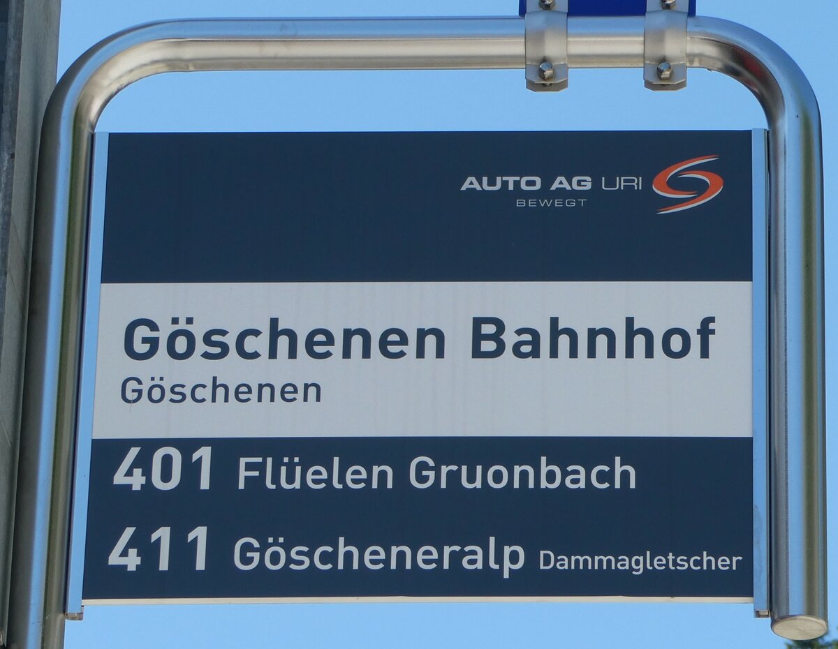 (252'540) - AUTO AG URI-Haltestellenschild - G�schenen, Bahnhof - am 9. Juli 2023