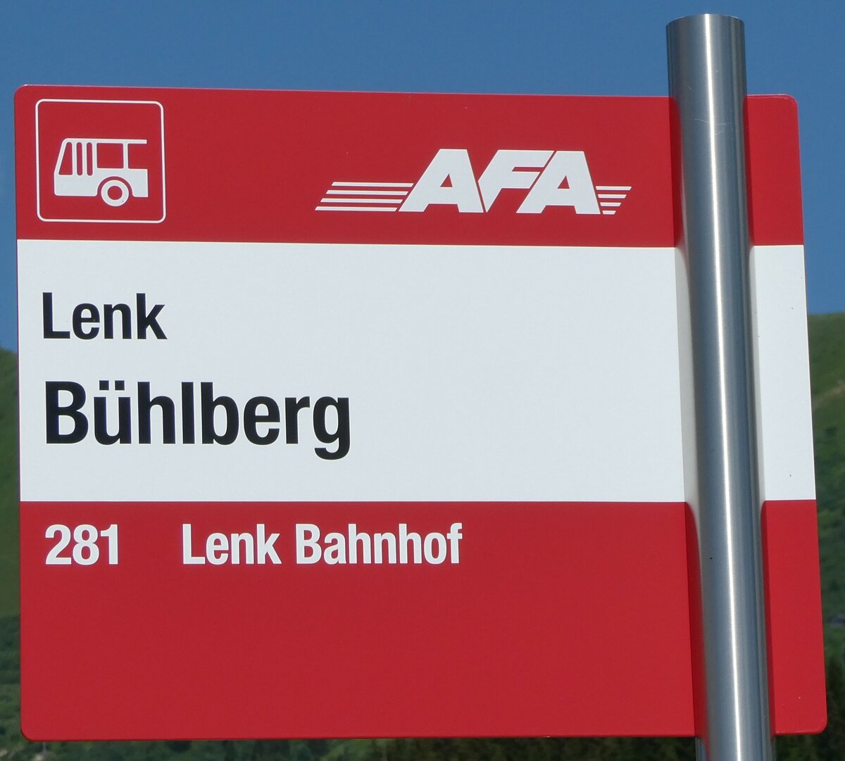 (252'636) - AFA-Haltestellenschild - Lenk, B�hlberg - am 11. Juli 2023