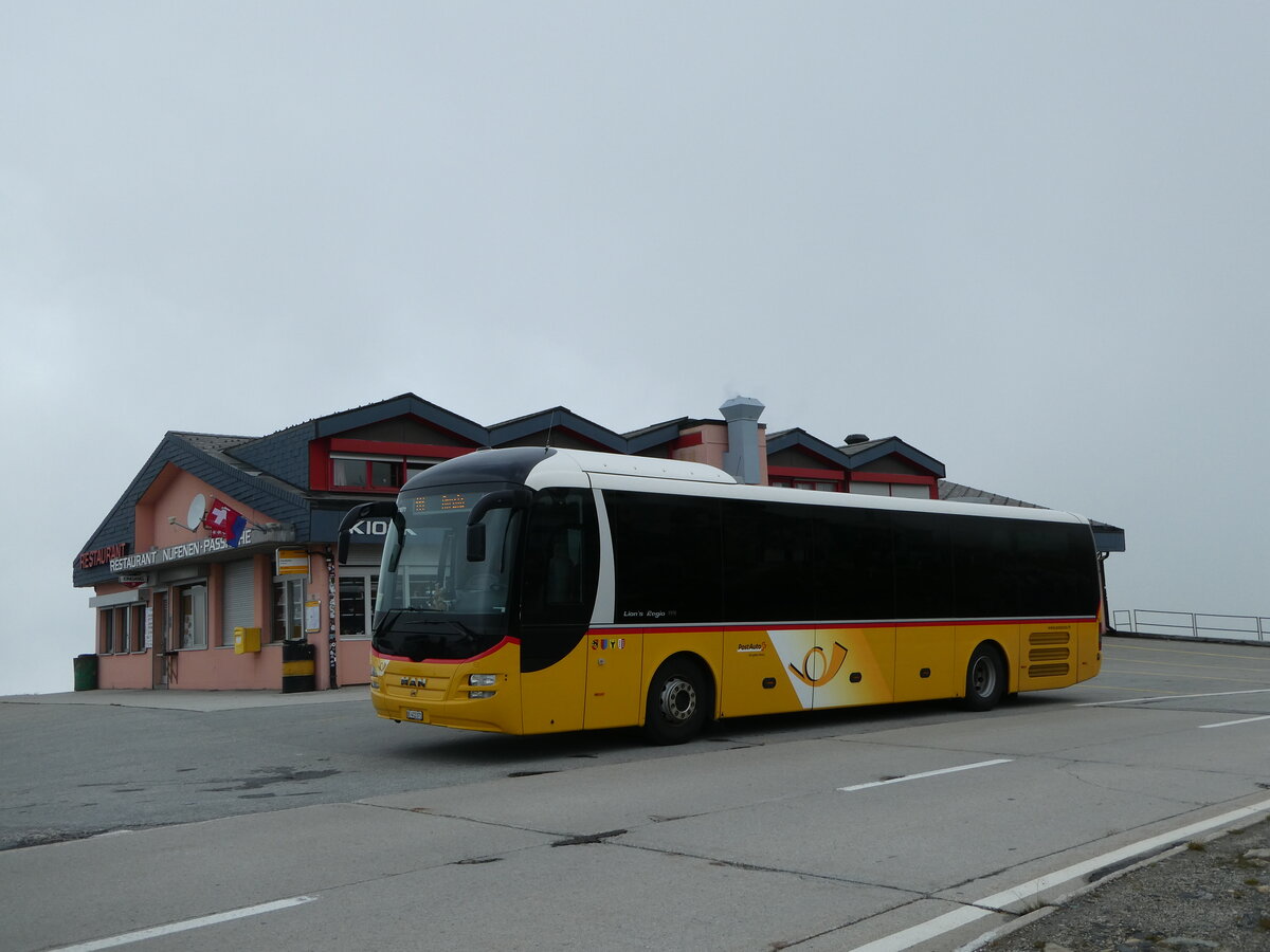 (253'005) - PostAuto Bern - Nr. 71/BE 412'071/PID 11'071 - MAN (ex PostAuto Zentralschweiz Nr. 20; ex Dillier, Sarnen Nr. 20) am 25. Juli 2023 in Nufenen, Passh�he
