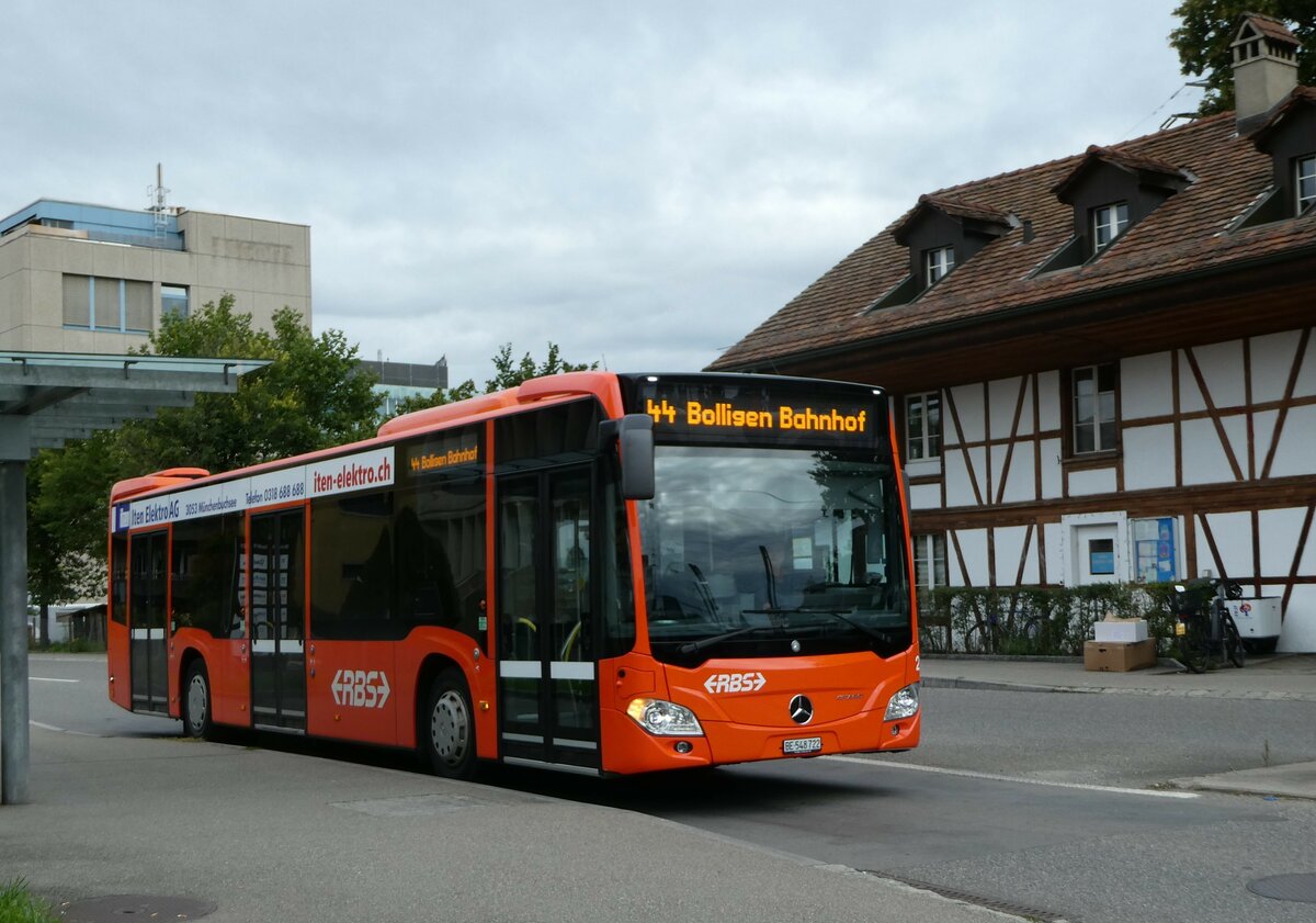 (253'534) - RBS Worblaufen - Nr. 22/BE 548'722 - Mercedes am 9. August 2023 beim Bahnhof G�mligen