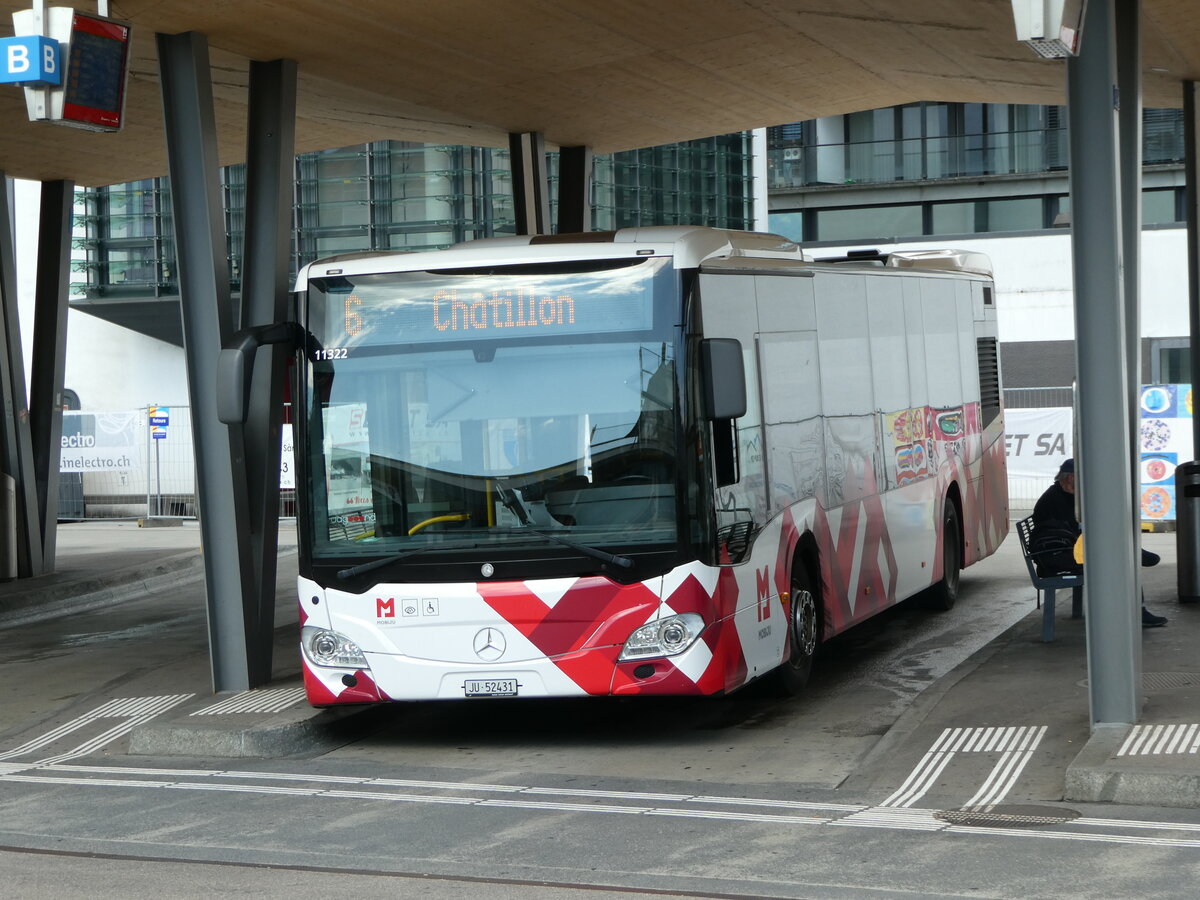 (253'706) - CarPostal Ouest - JU 52'431/PID 11'322 - Mercedes am 12. August 2023 beim Bahnhof Del�mont