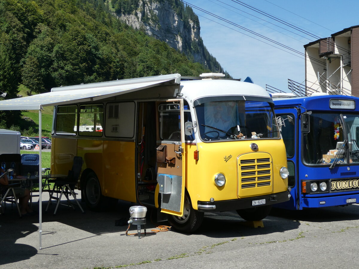(254'018) - Langenegger S., W�denswil - ZH 94'923 - Saurer-OM am 19. August 2023 in Hoch-Ybrig, Talstation Weglosen