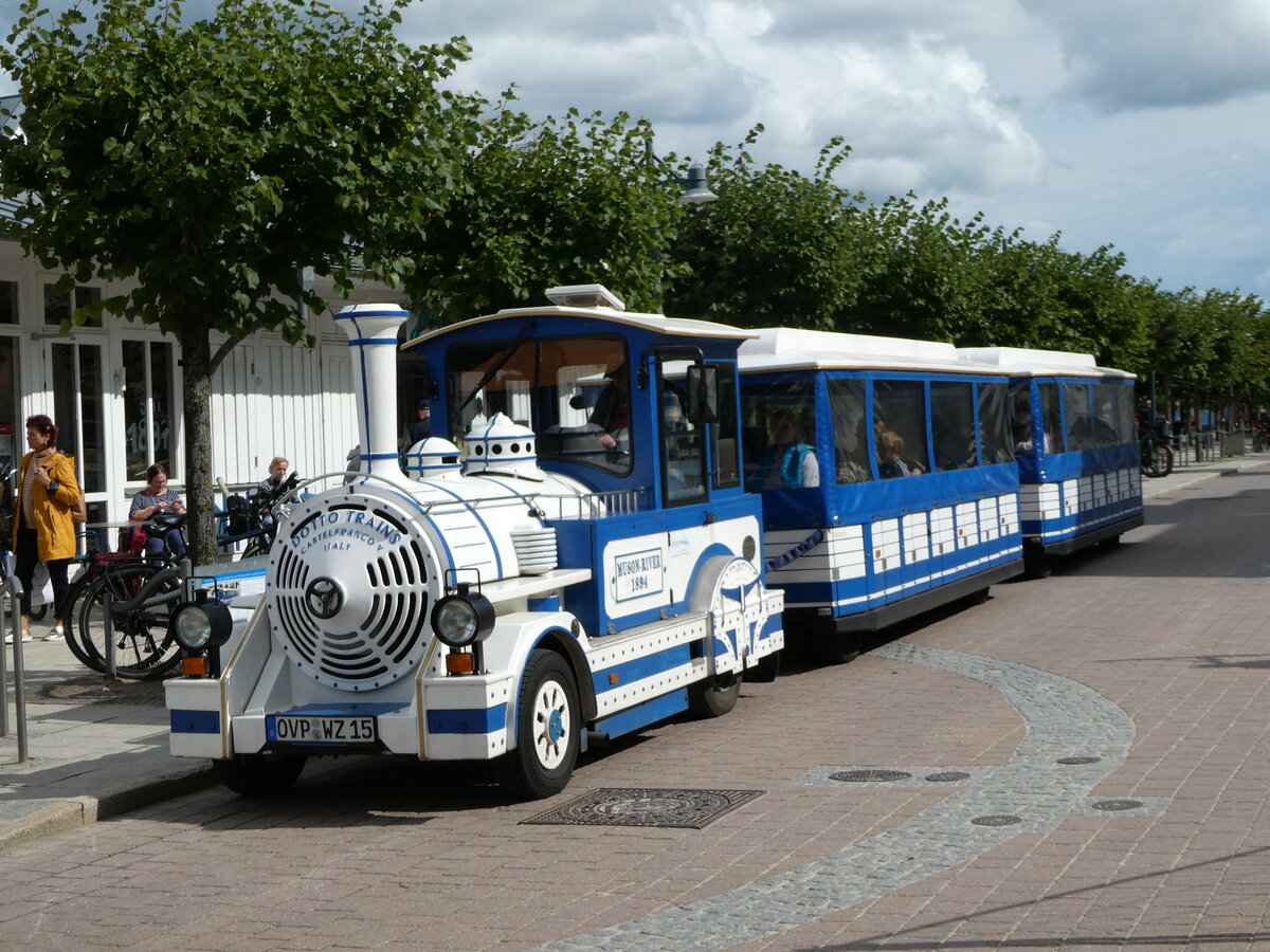 (254'460) - Kaiserb�der-Express, Korswandt - OVP-WZ 15 - am 31. August 2023 in Ahlbeck, Rathaus