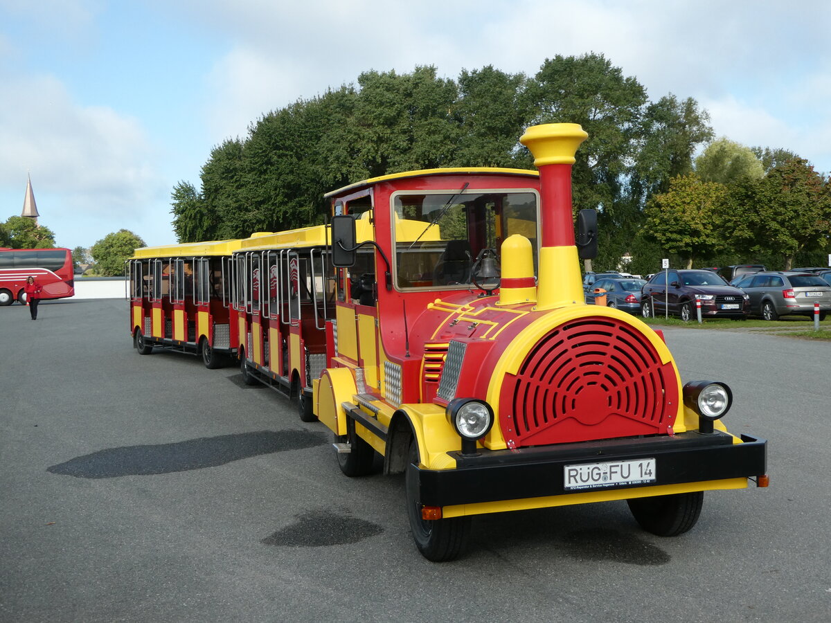 (254'610) - Hafen-Express, Schaprode - R�G-FU 14 - am 2. September 2023 in Schaprode, Parkplatz