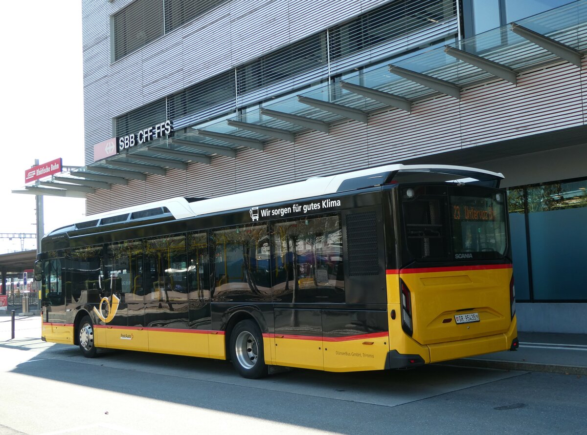 (254'934) - D�nser, Trimmis - GR 95'435/PID 11'895 - Scania (ex GR 184'920) am 8. September 2023 beim Bahnhof Landquart