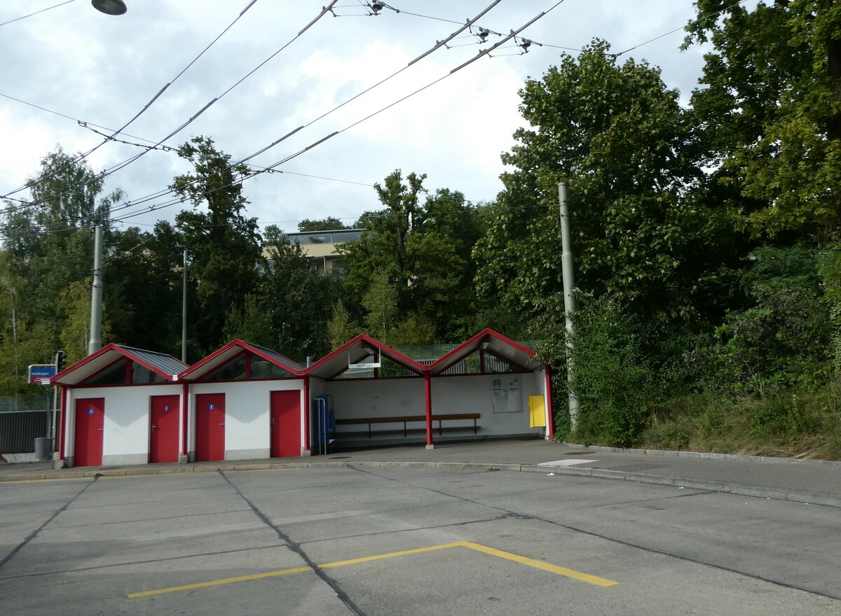 (255'160) - SW-Haltestellen am 13. September 2023 in Winterthur, W�lflingen