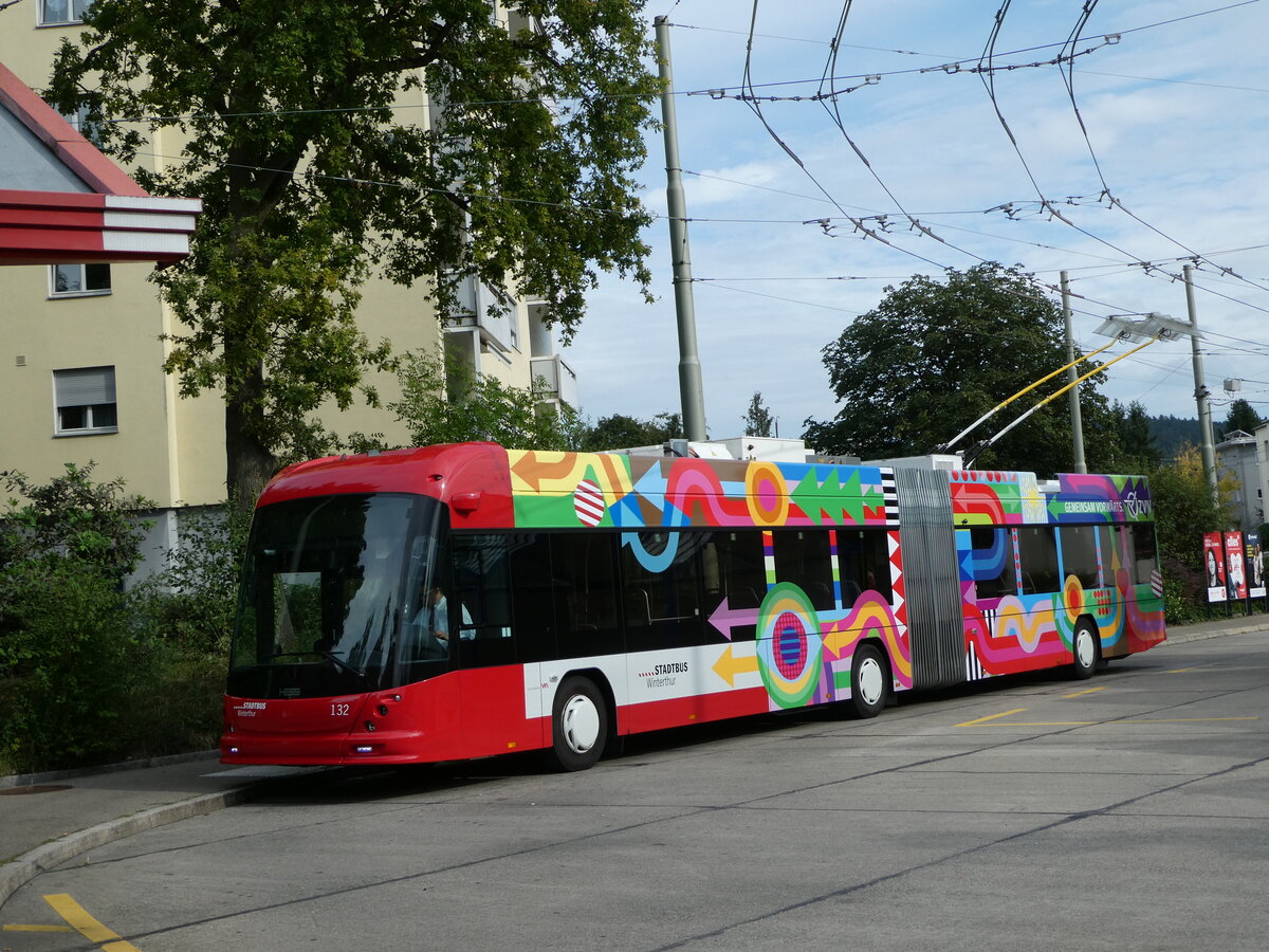 (255'166) - SW Winterthur - Nr. 132 - Hess/Hess Gelenktrolleybus am 13. September 2023 in Winterthur, W�lflingen