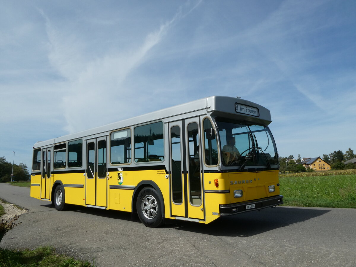 (255'318) - Wanner, Schleitheim - SH 48'096 - Saurer/Hess (ex Ruklic, Schaffhausen; ex VBSH Schaffhausen Nr. 40; ex VBSH Schaffhausen Nr. 19) am 17. September 2023 in Schaffhausen, V�geling�sschen
