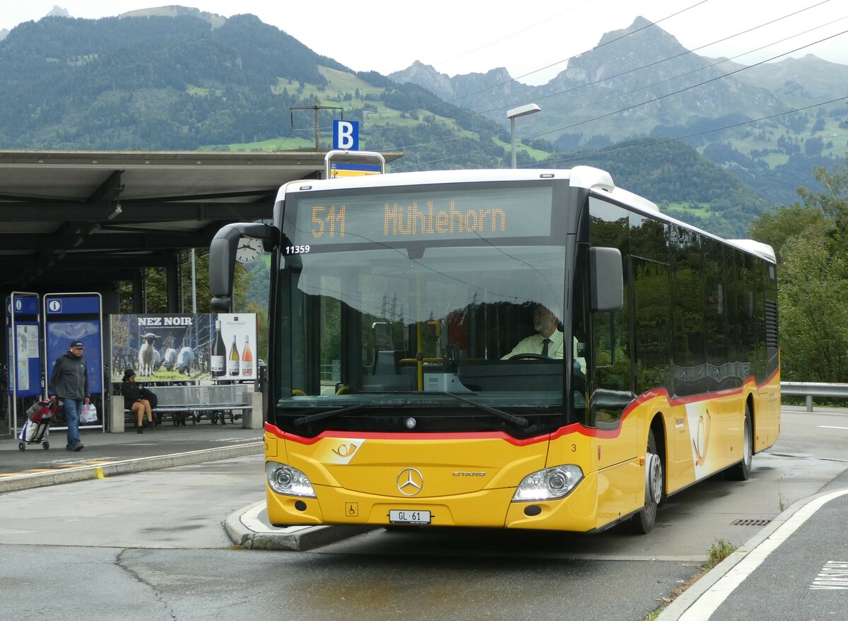 (255'416) - Niederer, Filzbach - Nr. 3/GL 61/PID 11'359 - Mercedes am 18. September 2023 beim Bahnhof Ziegelbr�cke
