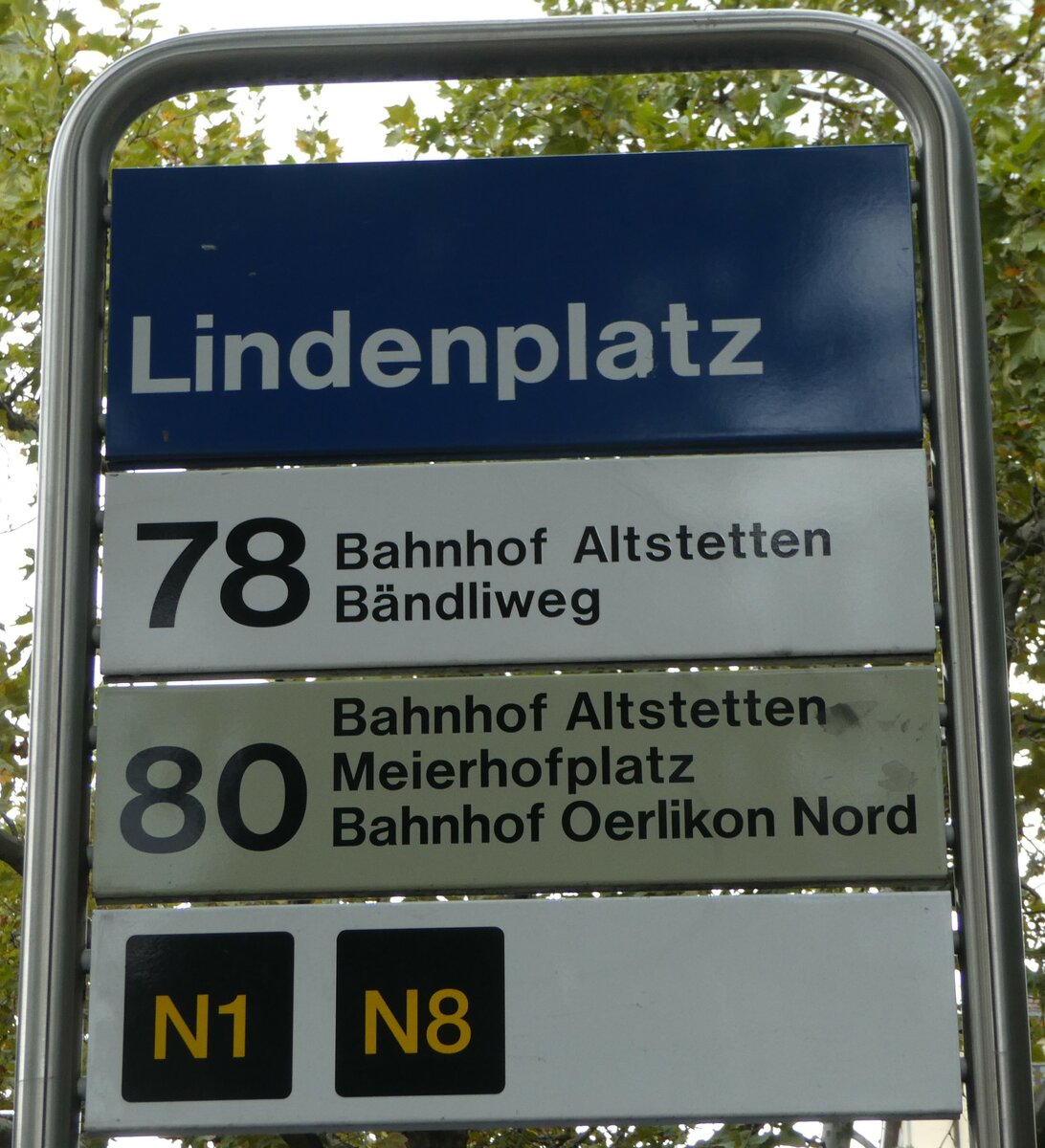 (256'282) - ZVV-Haltestellenschild - Z�rich, Lindenplatz - am 21. Oktober 2023