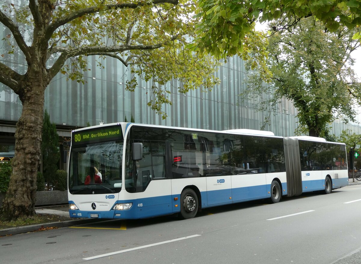 (256'283) - VBZ Z�rich - Nr. 418/ZH 745'418 - Mercedes am 21. Oktober 2023 in Z�rich, Lindenplatz