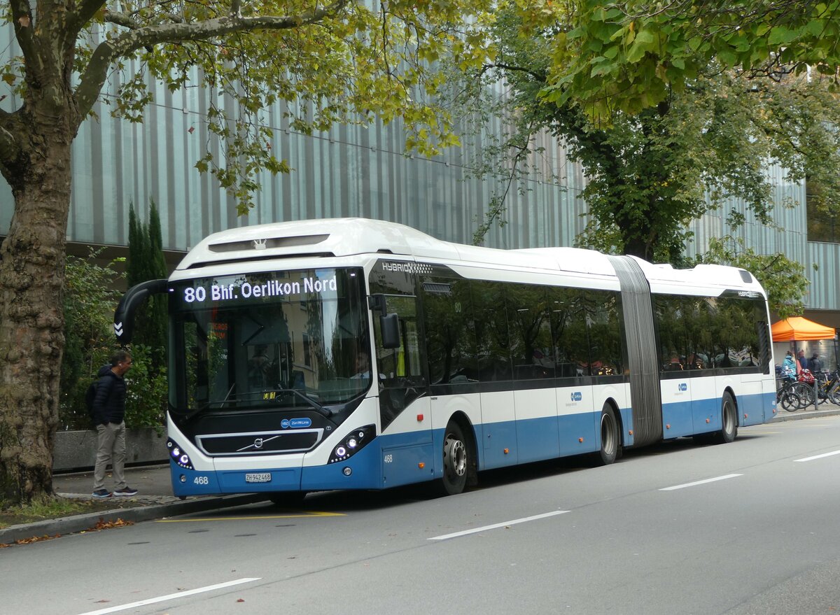 (256'289) - VBZ Z�rich - Nr. 468/ZH 942'468 - Volvo am 21. Oktober 2023 in Z�rich, Lindenplatz
