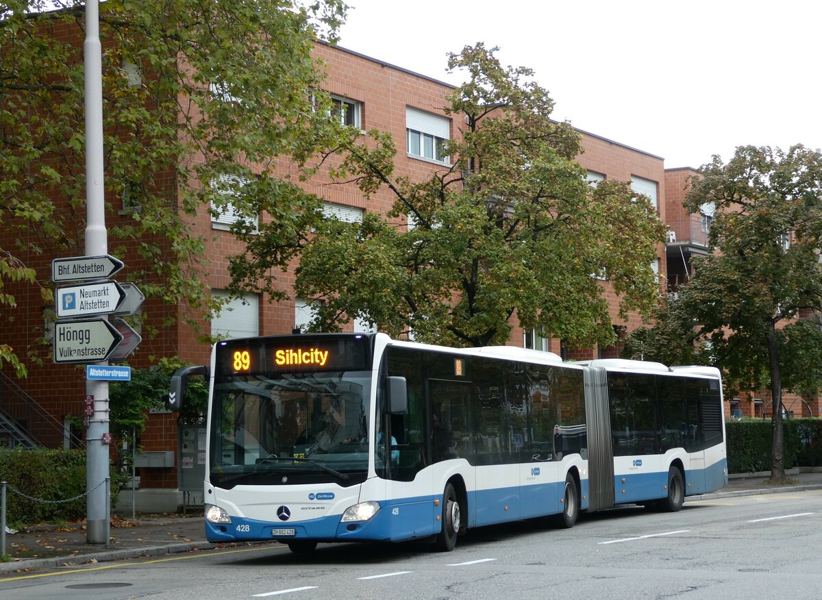 (256'290) - VBZ Z�rich - Nr. 428/ZH 882'428 - Mercedes am 21. Oktober 2023 in Z�rich, Bristenstrasse
