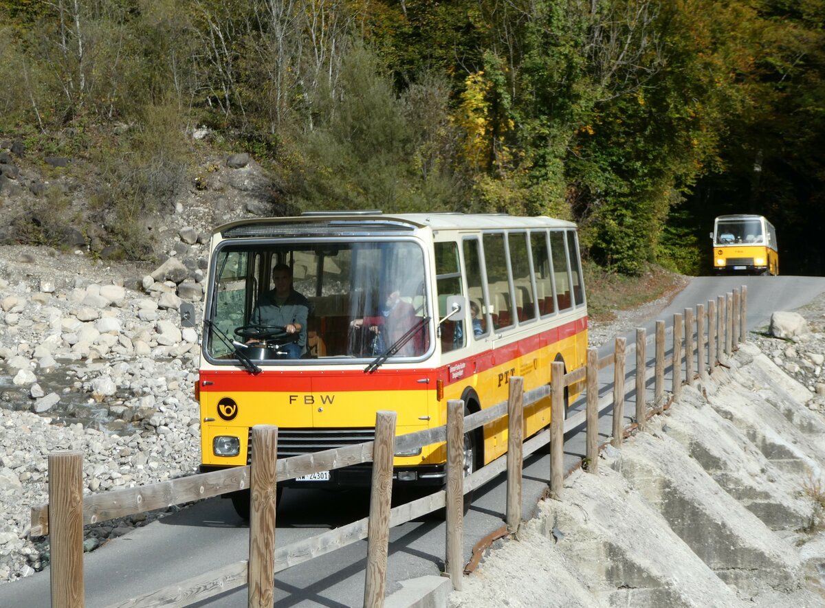 (256'482) - Lambach, Gommiswald - NW 24'301 - FBW/Eggli (ex Tanner+Lambach, Reigoldswil; ex Lambach, Rieden; ex Meier, Gr�t; ex AVG Grindelwald Nr. 13; ex P 24'182) am 28. Oktober 2023 in Giswil, Aue Steinibach