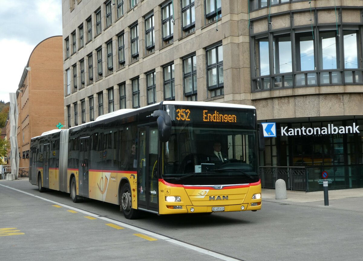 (256'748) - Inderm�hle, Rekingen - Nr. 140/AG 485'616/PID 10'548 - MAN am 6. November 2023 beim Bahnhof Baden