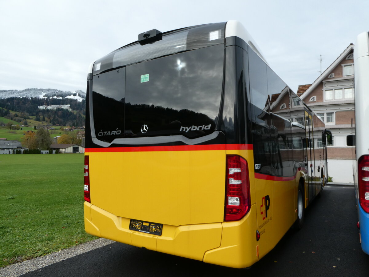 (257'070) - Postautobetriebe Unteres Toggenburg, L�tisburg - PID 12'037 - Mercedes am 18. November 2023 in Nesslau, Altherr