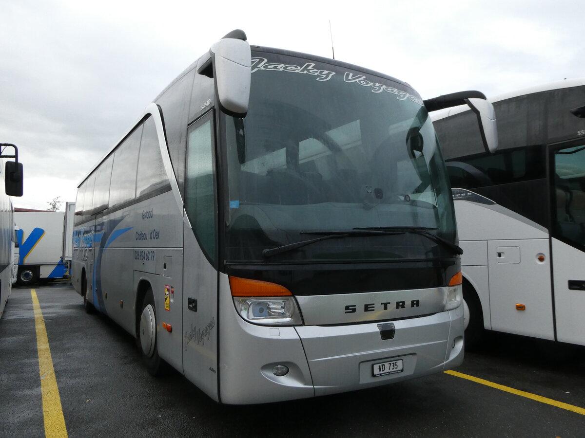 (257'166) - Jacky Voyages, Ch�teau-d'Oex - VD 735 - Setra am 19. November 2023 in Kerzers, Interbus