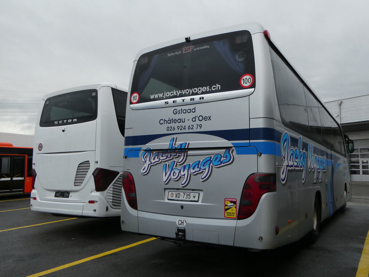 (257'172) - Jacky Voyages, Ch�teau-d'Oex - VD 735 - Setra am 19. November 2023 in Kerzers, Interbus