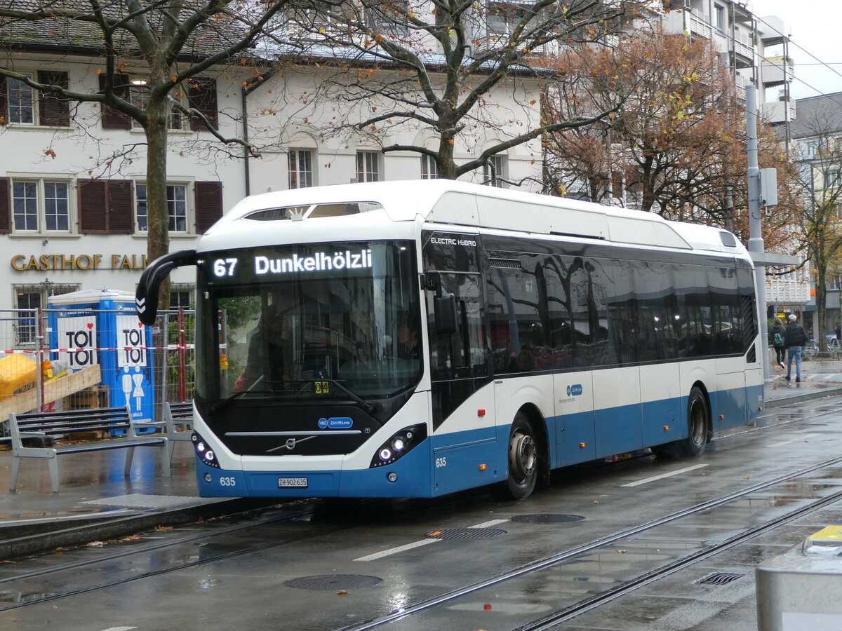 (257'218) - VBZ Z�rich - Nr. 635/ZH 902'635 - Volvo am 24. November 2023 in Z�rich, Schmiede Wiedikon