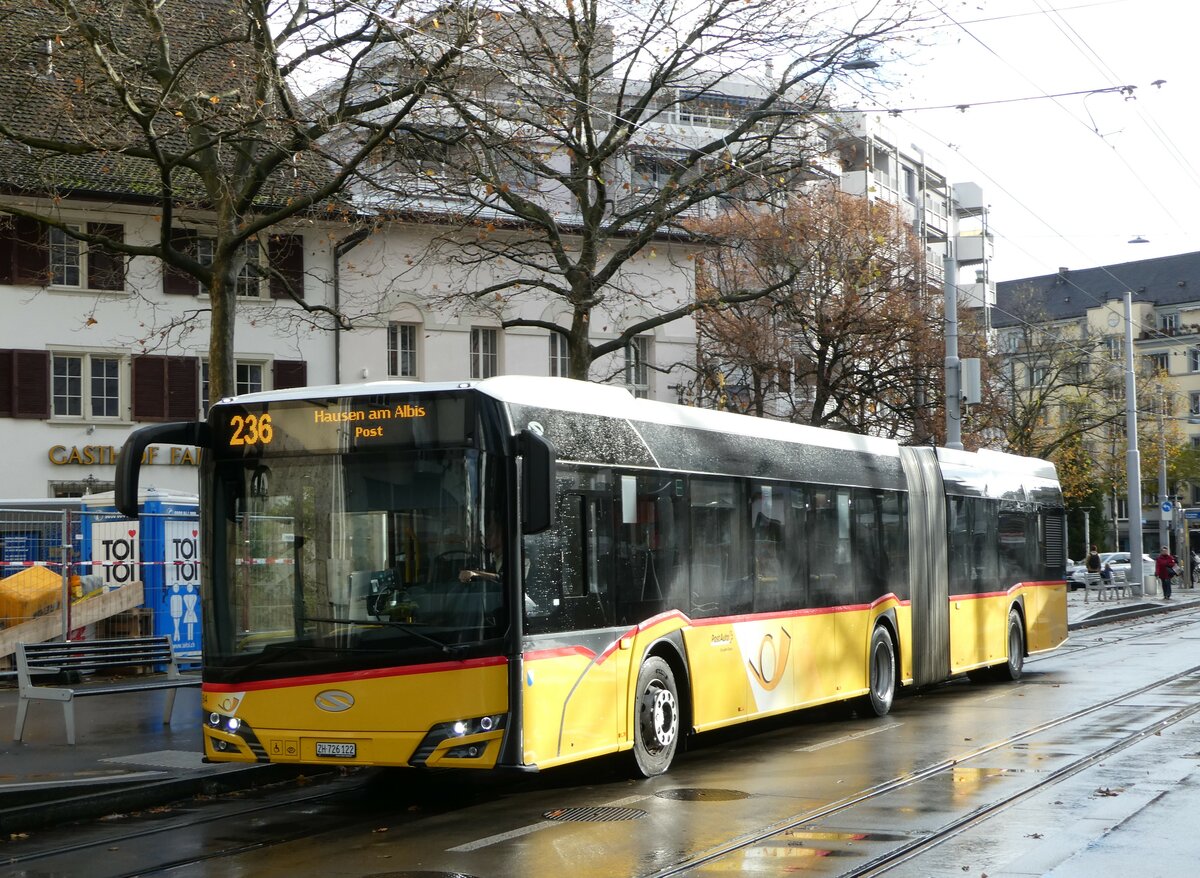 (257'228) - PostAuto Z�rich - Nr. 384/ZH 726'122/PID 11'274 - Solaris am 24. November 2023 in Z�rich, Schmiede Wiedikon