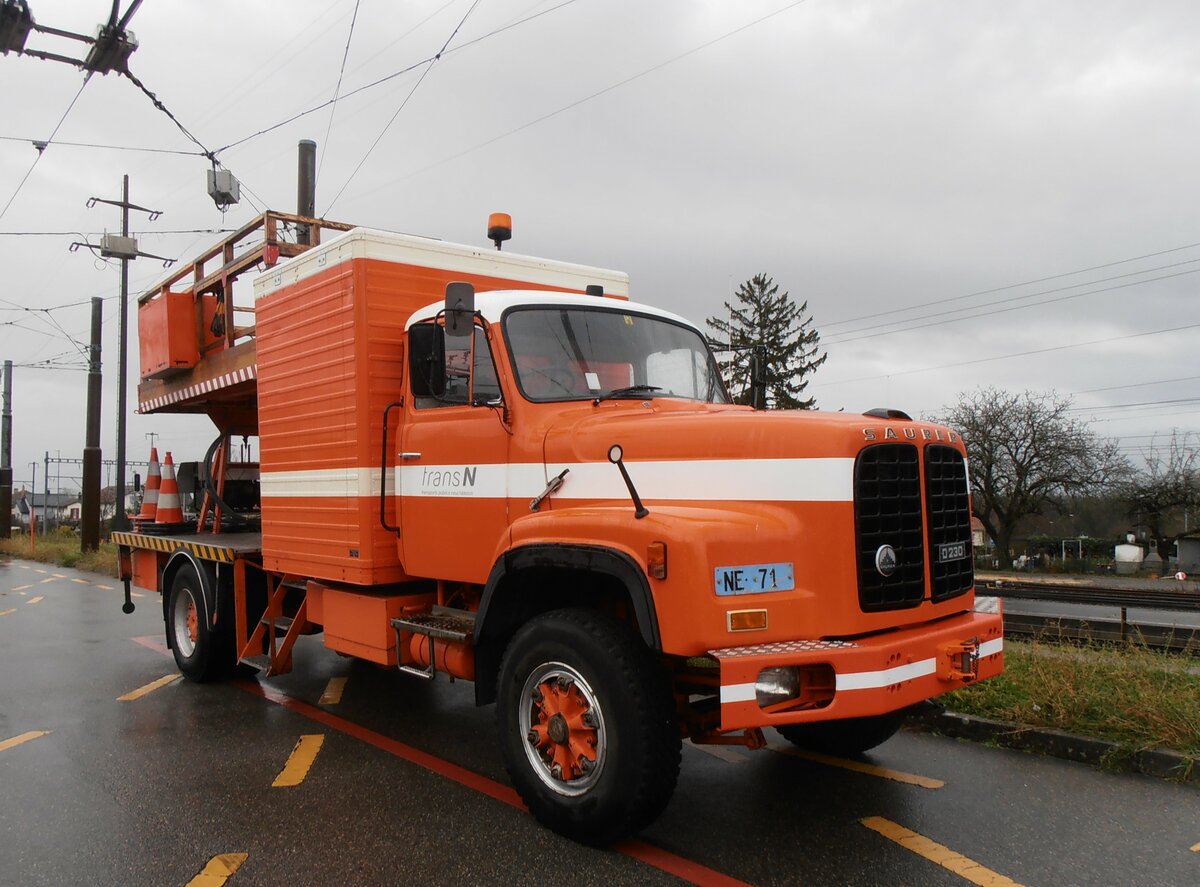 (257'530) - transN, La Chaux-de-Fonds - Nr. 51/NE 71 - Saurer am 11. Dezember 2023 in Marin, D�p�t