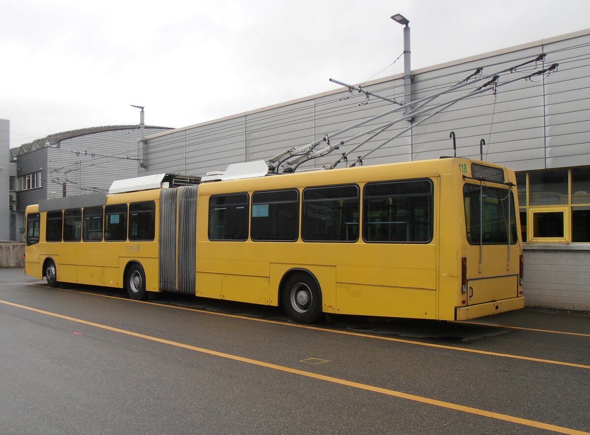 (257'740) - transN, La Chaux-de-Fonds - Nr. 118 - NAW/Hess Gelenktrolleybus (ex TN Neuch�tel Nr. 118) am 21. Dezember 2023 in Marin, D�p�t