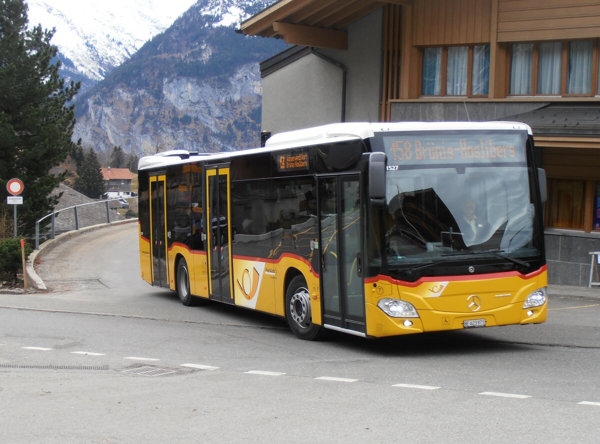 (257'966) - Fl�ck, Brienz - Nr. 7/BE 623'971/PID 11'527 - Mercedes am 28. Dezember 2023 in Reuti-Hasliberg, Garage