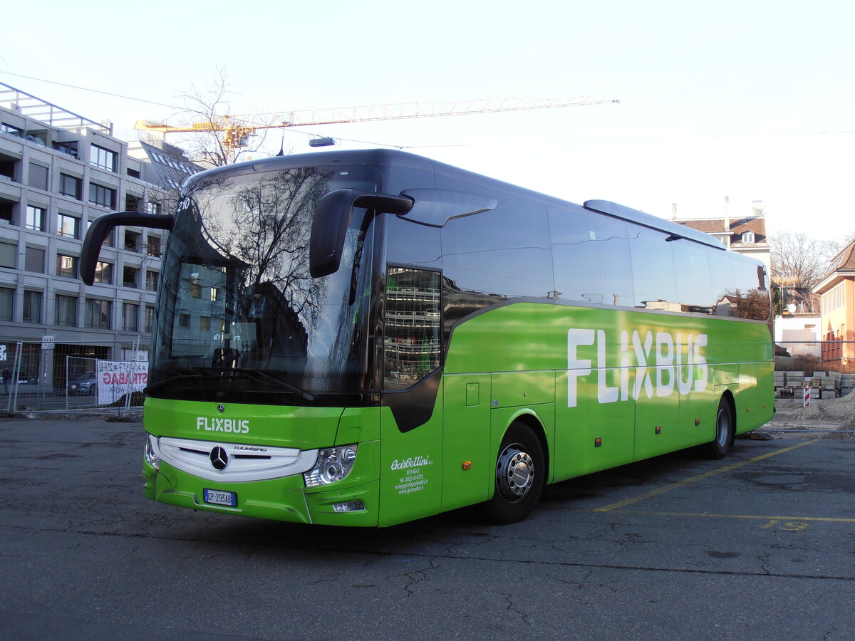 (258'027) - Aus Italien: Garbellini, Rovigo - Nr. 210/GP-293 AB - Mercedes am 30. Dezember 2023 in Z�rich, Sihlquai
