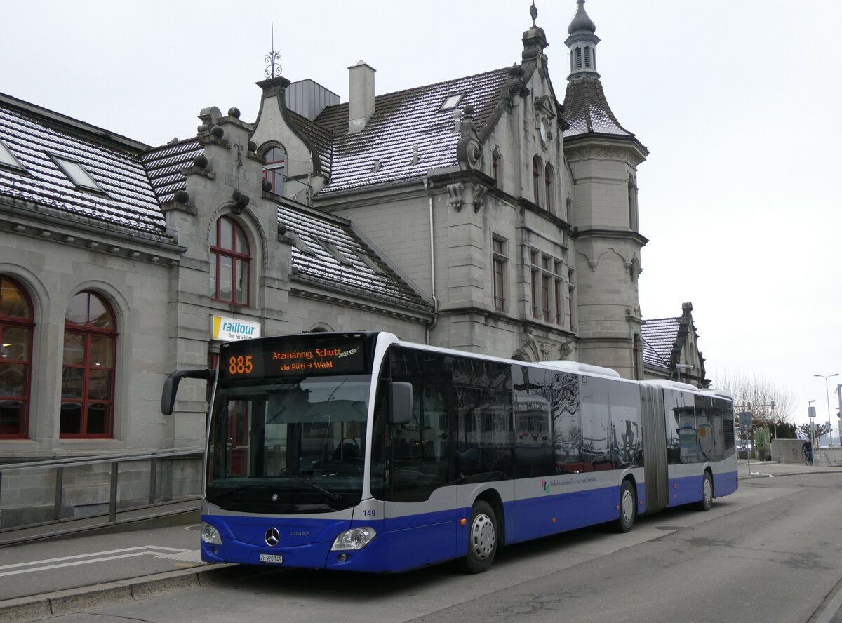 (258'672) - VZO Gr�ningen - Nr. 149/ZH 920'149 - Mercedes am 13. Januar 2024 beim Bahnhof Rapperswil 