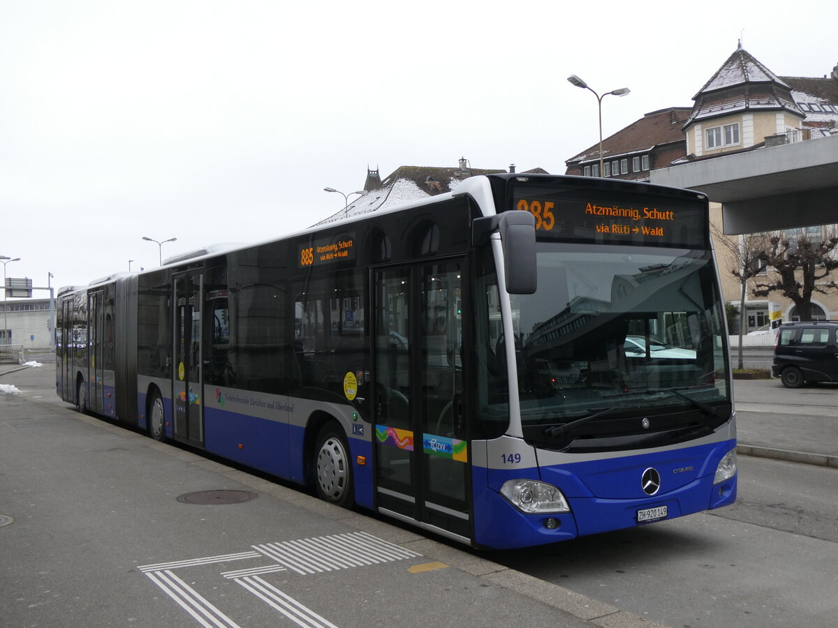 (258'674) - VZO Gr�ningen - Nr. 149/ZH 920'149 - Mercedes am 13. Januar 2024 beim Bahnhof Rapperswil