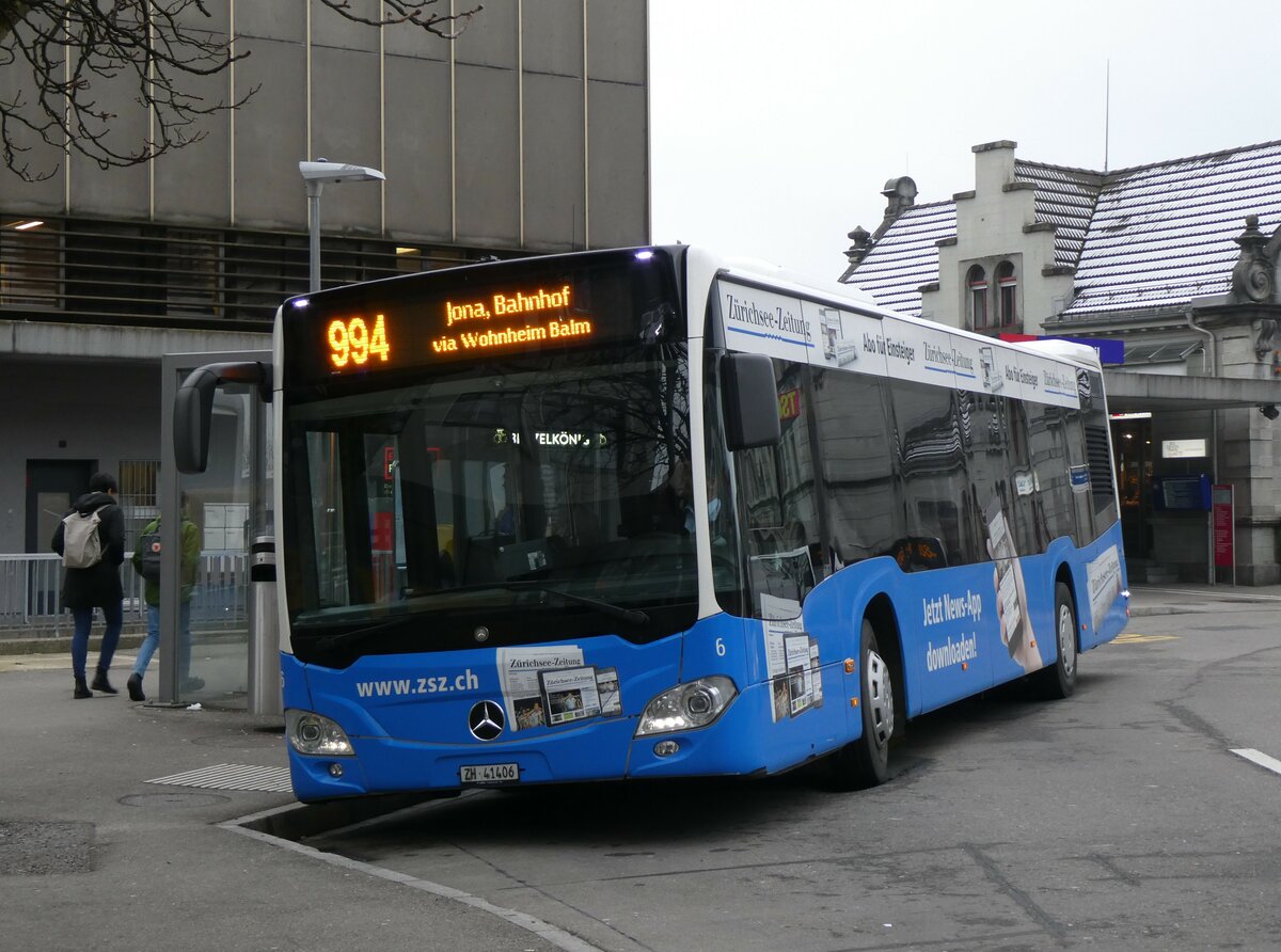 (258'679) - VZO Gr�ningen - Nr. 6/ZH 41'406 - Mercedes am 13. Januar 2024 beim Bahnhof Rapperswil