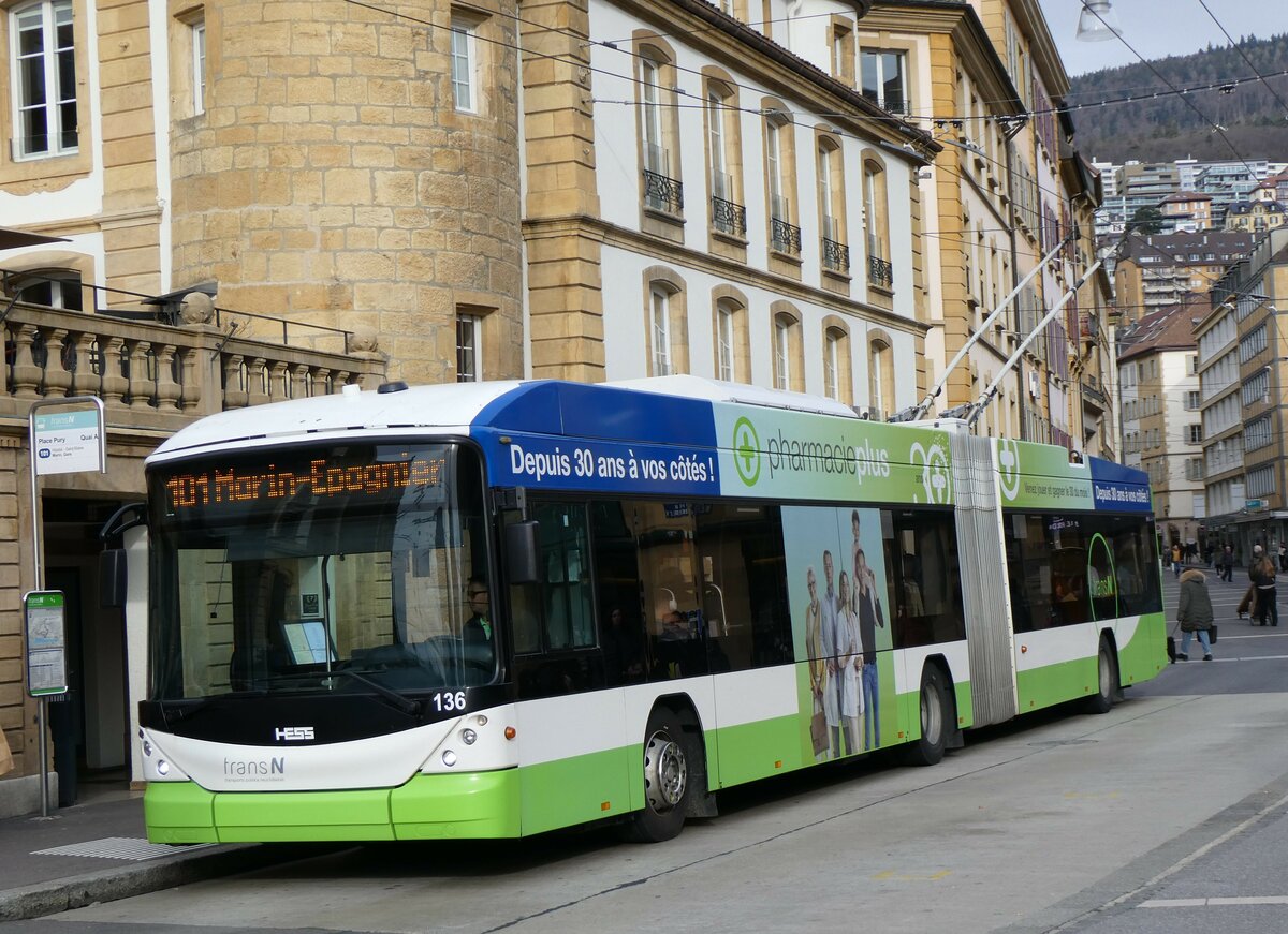 (258'925) - transN, La Chaux-de-Fonds - Nr. 136 - Hess/Hess Gelenktrolleybus (ex TN Neuch�tel Nr. 136) am 26. Januar 2024 in Neuch�tel, Place Pury