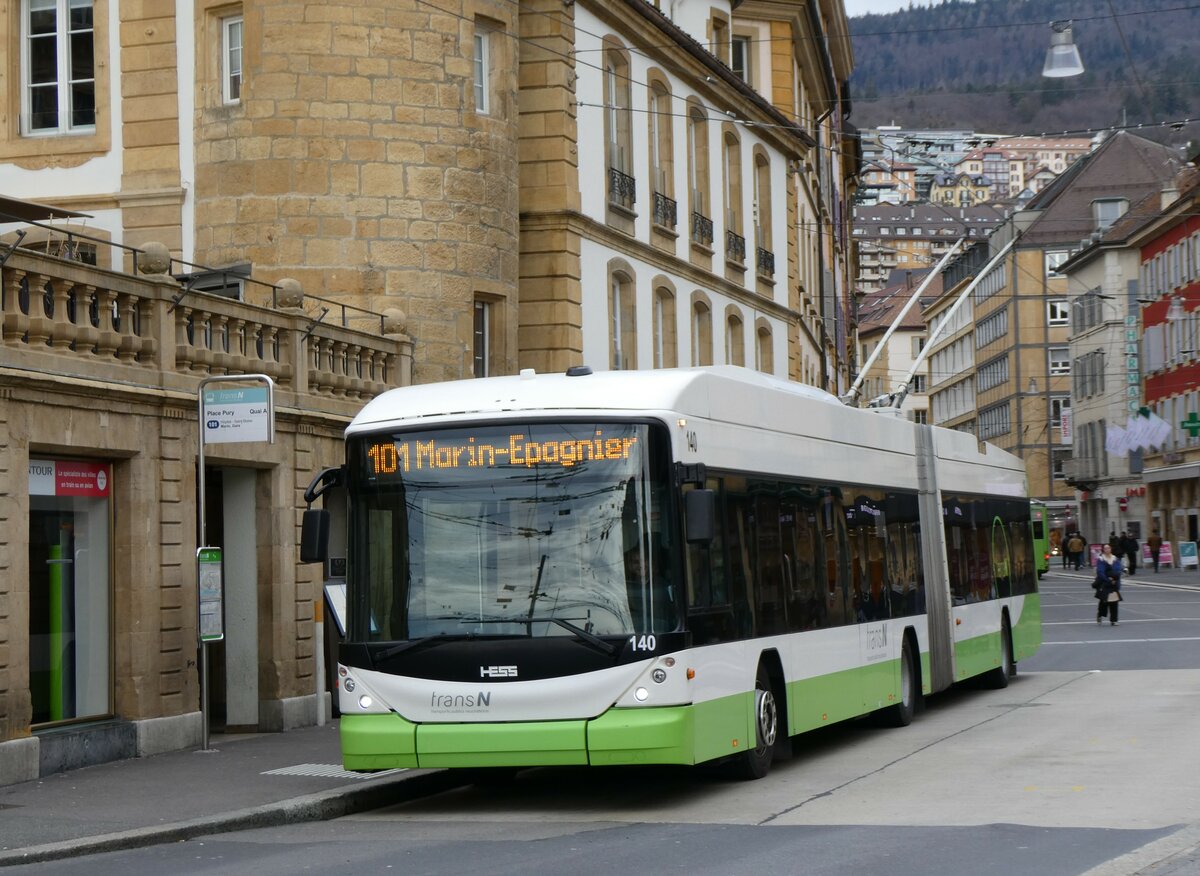 (258'937) - transN, La Chaux-de-Fonds - Nr. 140 - Hess/Hess Gelenktrolleybus am 26. Januar 2024 in Neuch�tel, Place Pury