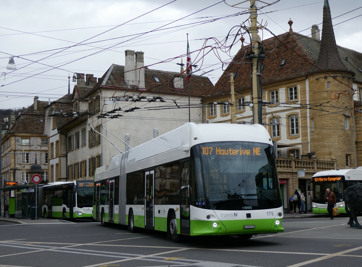 (258'942) - transN, La Chaux-de-Fonds - Nr. 175/NE 209'175 - Hess/Hess Gelenktrolleybus am 26. Januar 2024 in Neuch�tel, Place Pury