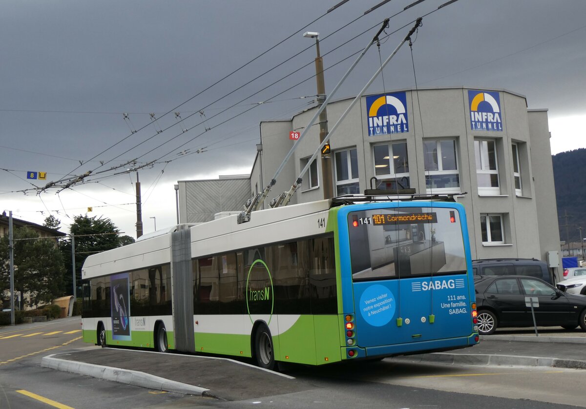 (258'963) - transN, La Chaux-de-Fonds - Nr. 141 - Hess/Hess Gelenktrolleybus (ex TN Neuch�tel Nr. 141) am 26. Januar 2024 beim Bahnhof Marin-�pagnier
