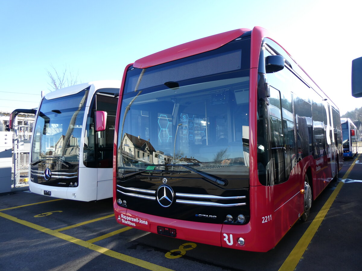 (259'080) - VZO Gr�ningen - Nr. 2211 - eMercedes am 3. Februar 2024 in Winterthur, Daimler Buses