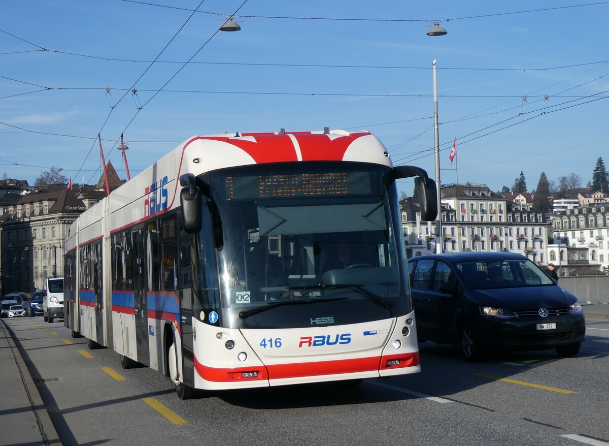 (259'195) - VBL Luzern - Nr. 416 - Hess/Hess Doppelgelenktrolleybus am 6. Februar 2024 in Luzern, Bahnhofbr�cke
