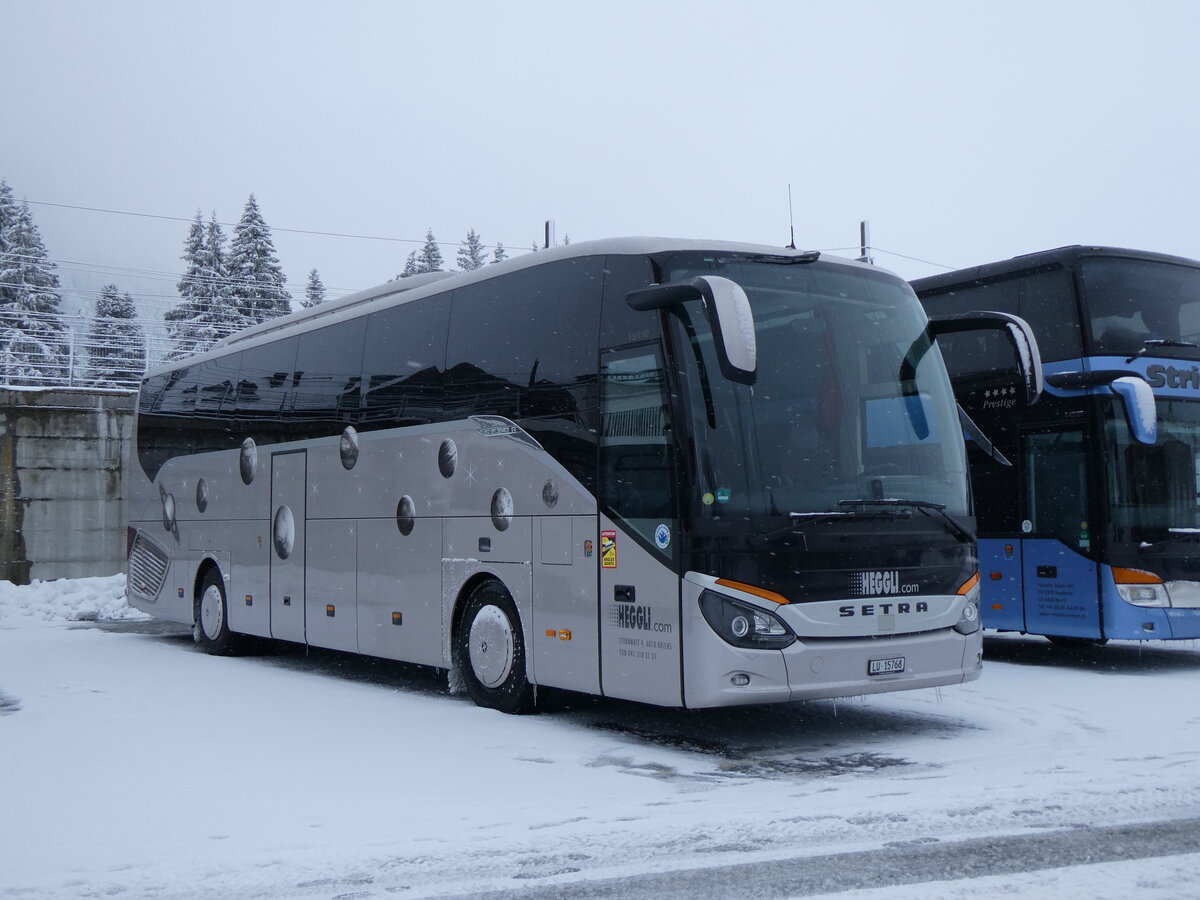 (259'528) - Heggli, Kriens - Nr. 38/LU 15'768 - Setra am 23. Februar 2024 in Andermatt, Bahnhofplatz