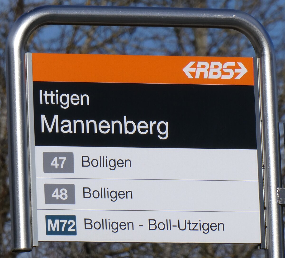 (260'043) - RBS-Haltestellenschild - Ittigen, Mannenberg - am 3. M�rz 2024