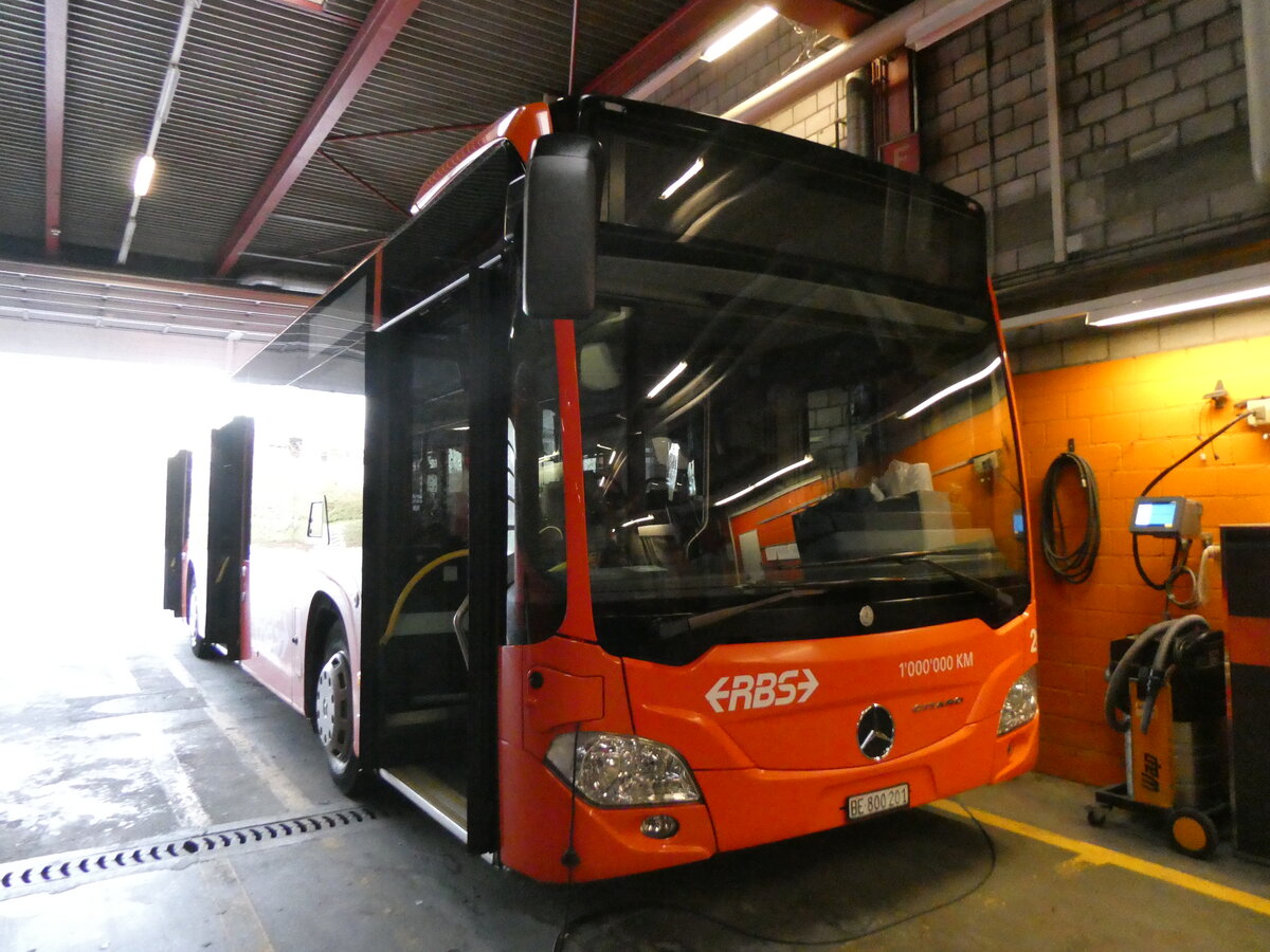 (260'120) - RBS Worblaufen - Nr. 201/BE 800'201 - Mercedes am 3. M�rz 2024 in Worblaufen, Garage