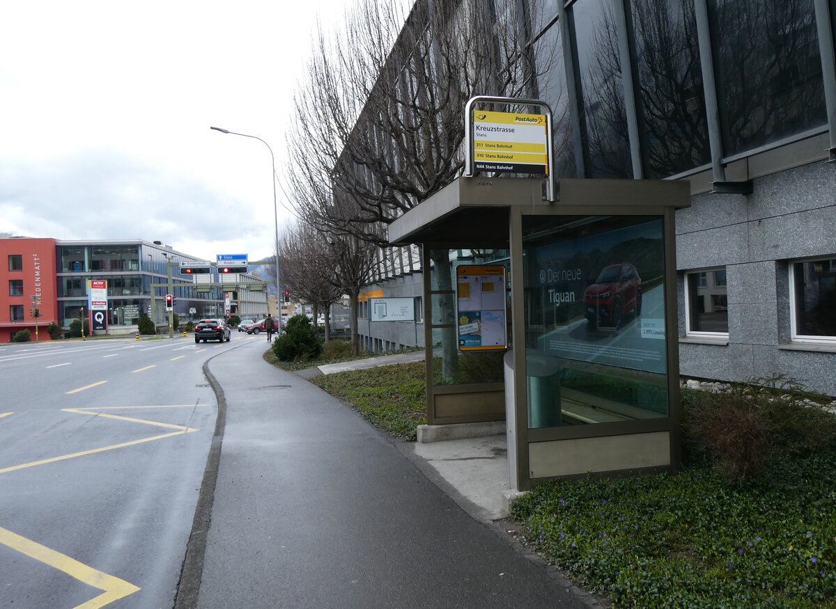 (260'303) - PostAuto-Haltestelle am 12. M�rz 2024 in Stans, Kreuzstrasse