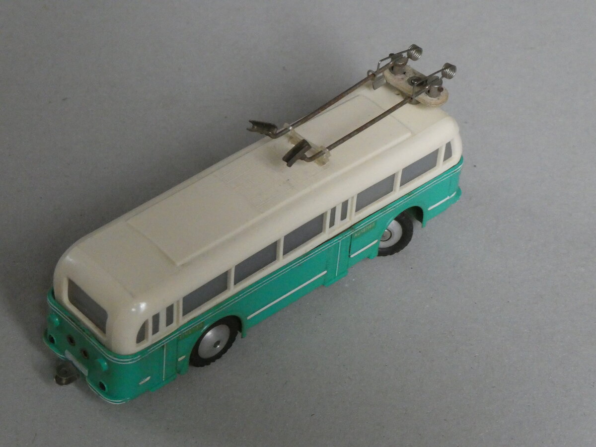 (260'650) - Aus Deutschland: ??? - B�ssing Trolleybus am 24. M�rz 2024 in Thun (Modell)