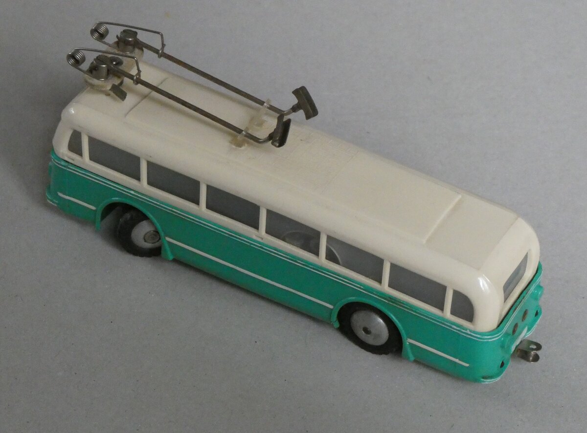 (260'651) - Aus Deutschland: ??? - B�ssing Trolleybus am 24. M�rz 2024 in Thun (Modell)