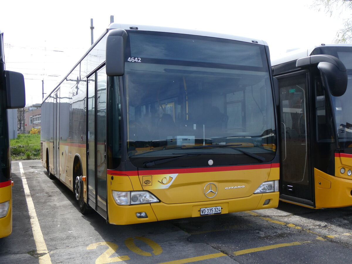 (260'816) - CarPostal Ouest - VD 335'324/PID 4642 - Mercedes am 29. M�rz 2024 in Yverdon, Garage
