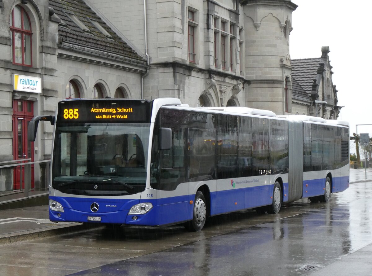 (260'874) - VZO Gr�ningen - Nr. 118/ZH 745'118 - Mercedes am 1. April 2024 beim Bahnhof Rapperswil